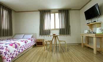 SS Guesthouse