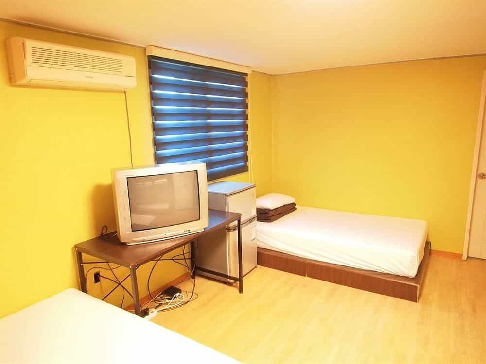Shinchon Hostel