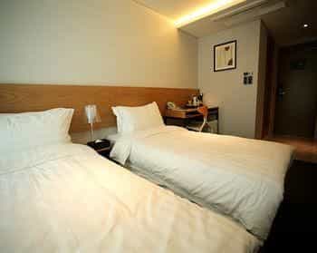 I.T.W. Hotel