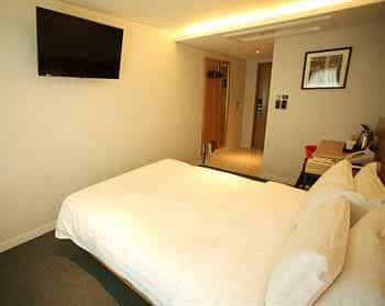 I.T.W. Hotel