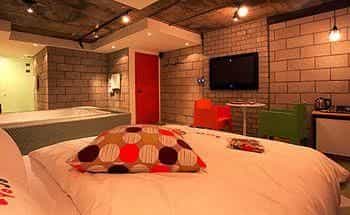 โรงแรมยาจา ชินลิม