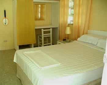 White Beach Bungalows