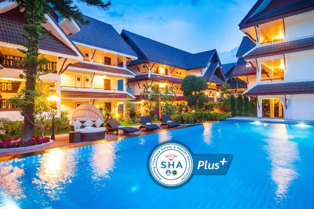 โรงแรมนาค นครา