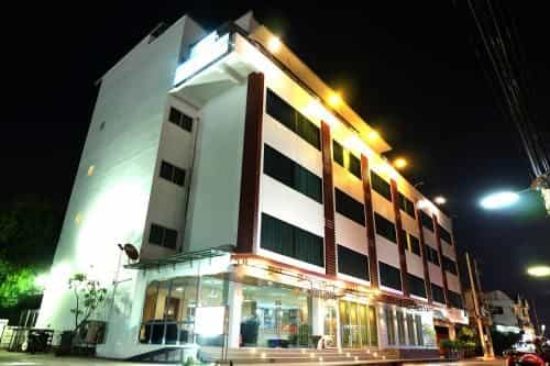 โรงแรมไวท์อินน์ หนองคาย