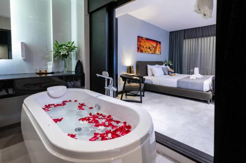 โรงแรม เอส รัชดา เลเชอร์ โรงแรม เอส รัชดา เลเชอร์