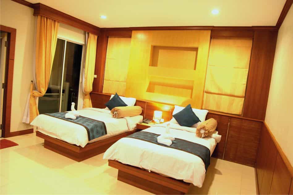 โรงเเรม ไนลอนส์