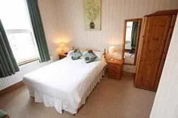 Warrens Guest House Warrens Guest House