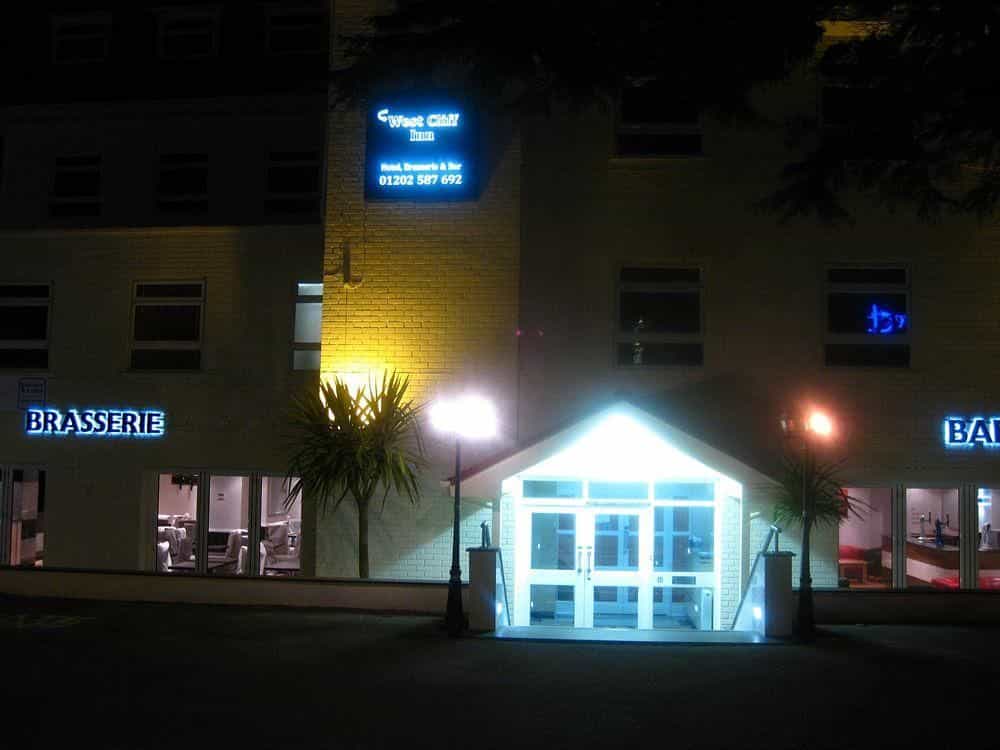 WEST CLIFF INN WEST CLIFF INN