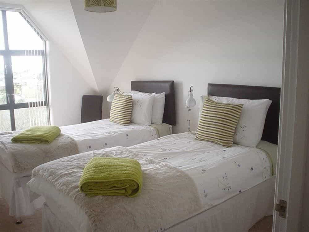 Kernow Homes - Travel accommodation