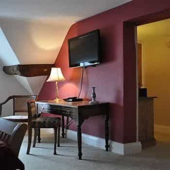 Old Ivy House Bed & Breakfast