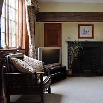 Old Ivy House Bed & Breakfast