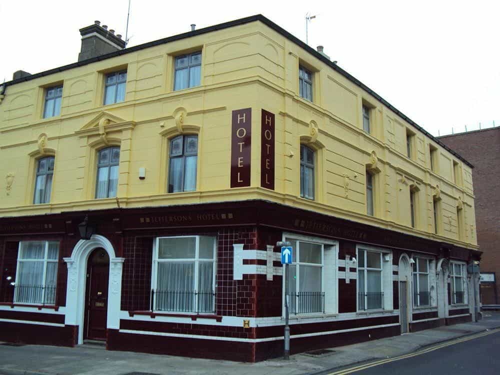 Jeffersons Hotel & Apartments
