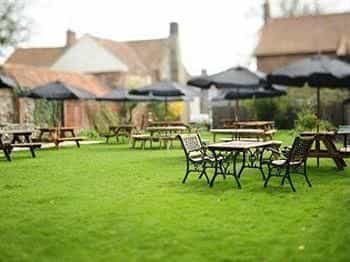 Ostrich Inn