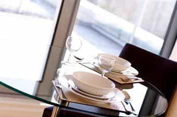 Max at Reading Number 18 Serviced Apartments