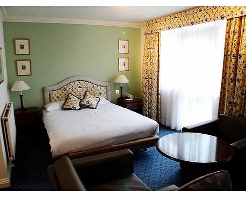 Upper Reaches Hotel