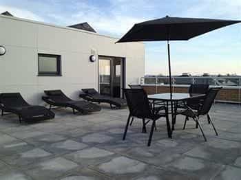 Pinnacle Apartments Central