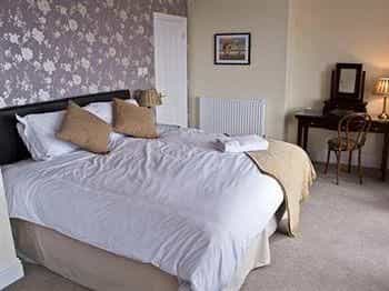 Breakers Guest House