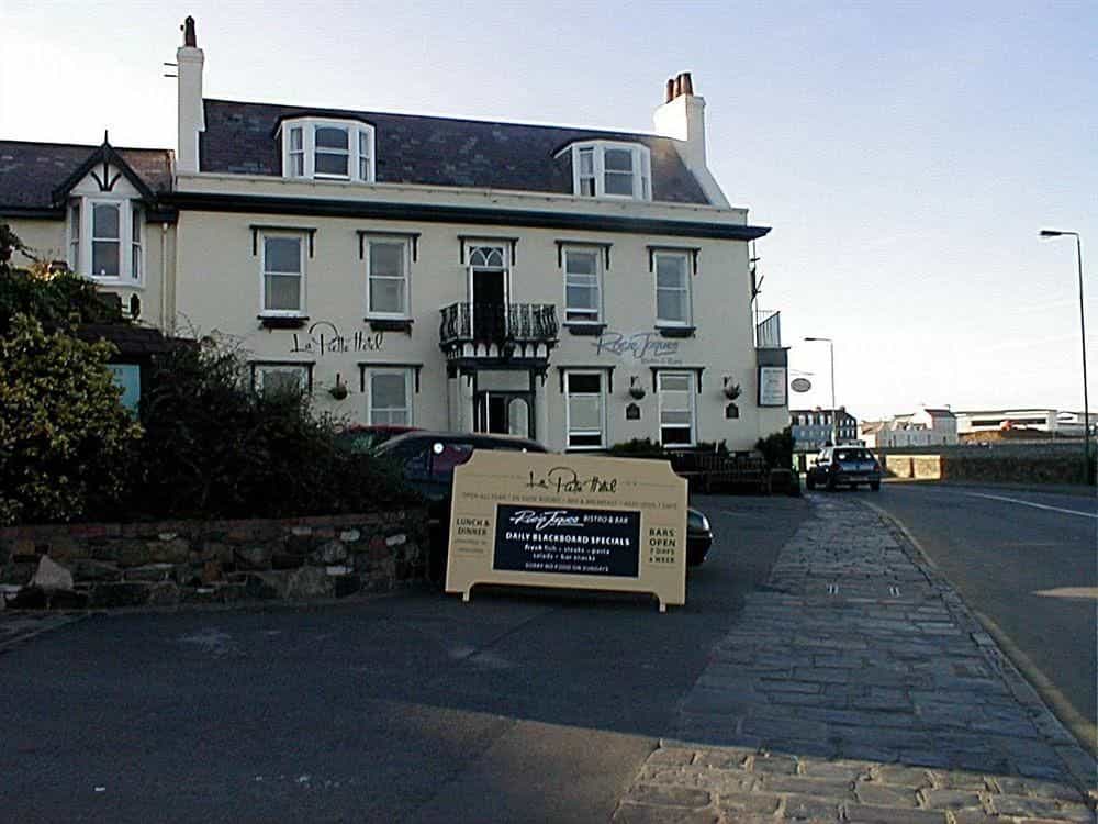 La Piette Hotel