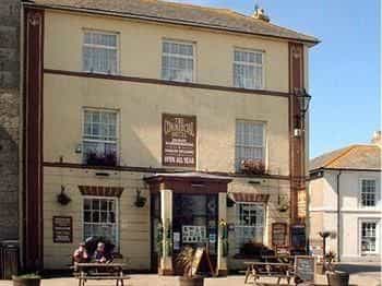 Commercial Hotel Commercial Hotel