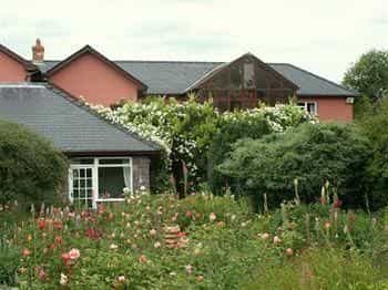 Pen-Y-Bryn House