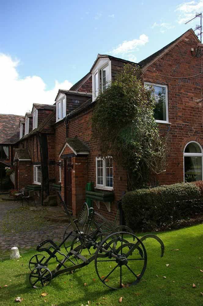 Featherstone Farm Hotel Featherstone Farm Hotel