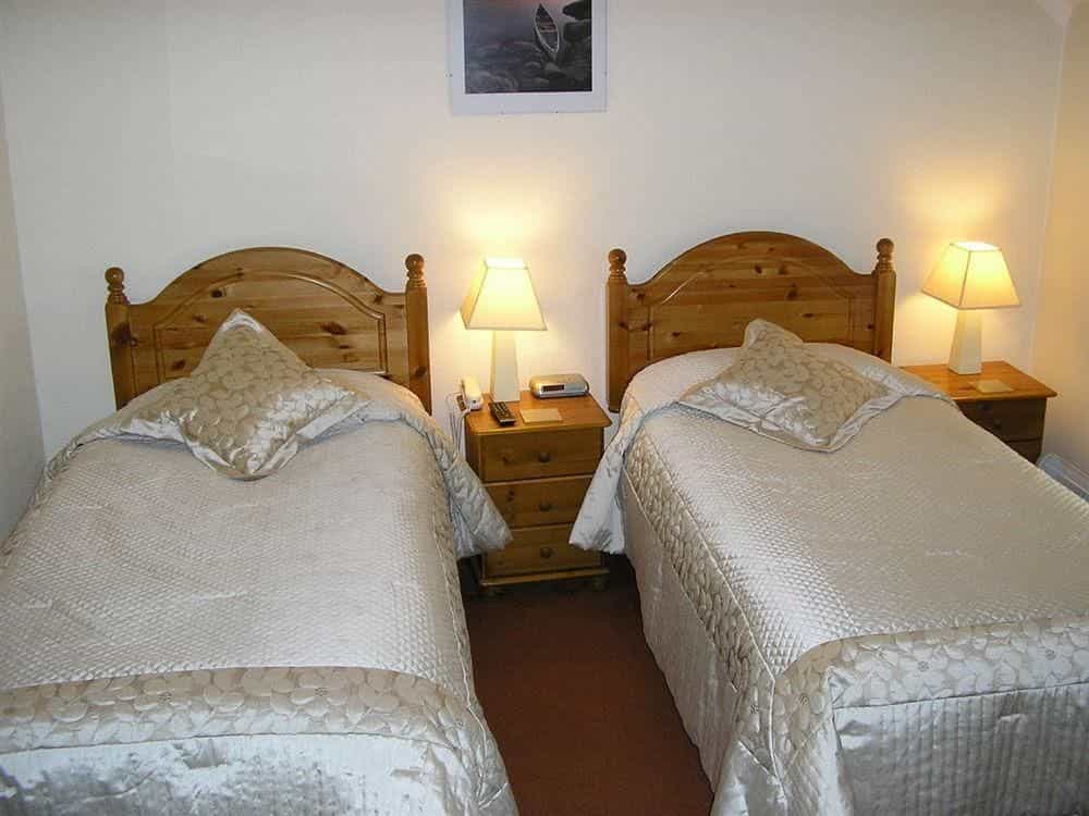 Robertson Arms Hotel Robertson Arms Hotel