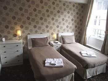 Raglan House Raglan House