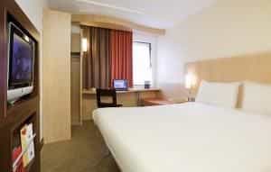 Ibis London Gatwick Airport