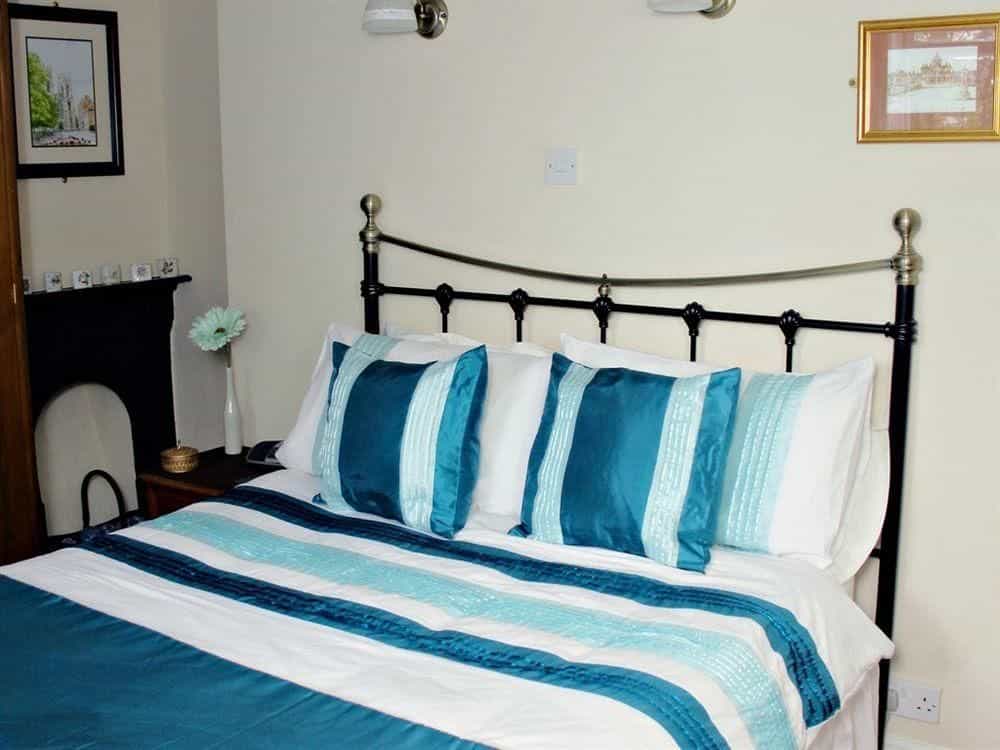 Bowen House - Guest house