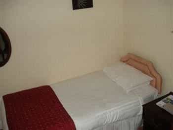 Strathearn Hotel