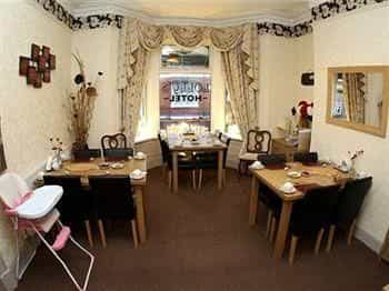 Lolly's Hotel