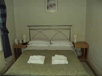 Papillon Woodhall Arms