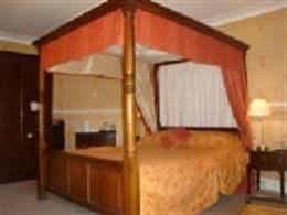 Maenan Abbey Hotel