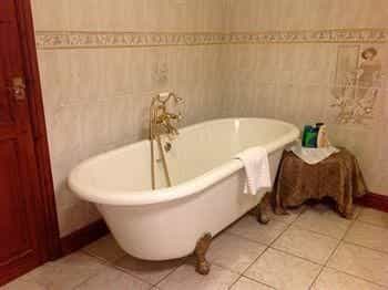 Ravencar Farm Bed and Breakfast Ravencar Farm Bed and Breakfast