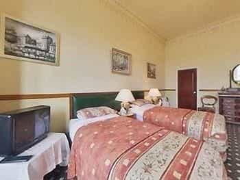 Langley Bank Guest House Langley Bank Guest House