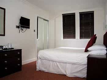 International Starters Restaurant with Rooms