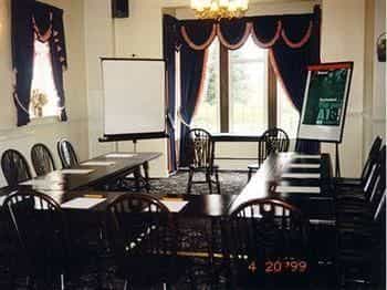 Holly Trees Hotel