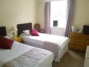 Lochnell Arms Hotel