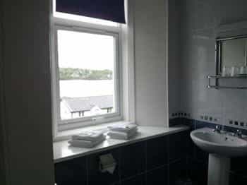Lochnell Arms Hotel