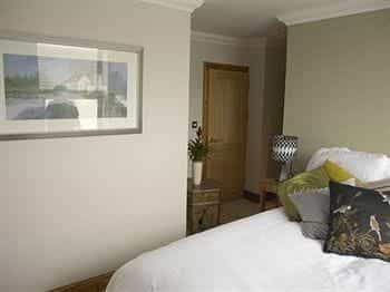 Cafe Valance Bar & Rooms Cafe Valance Bar & Rooms