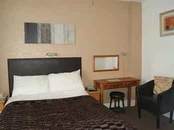 Chequers Guest House Chequers Guest House