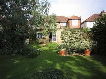 Furnival Lodge - Guest house