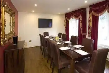 Relaxinnz Angmering Manor