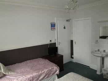 Brooklands - Guest house