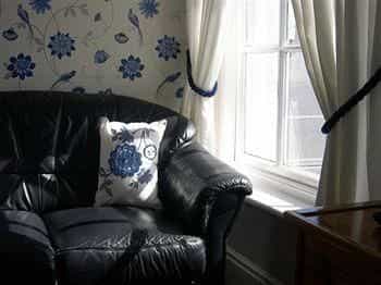 Mostyn House - Guest house