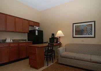 Mainstay Suites
