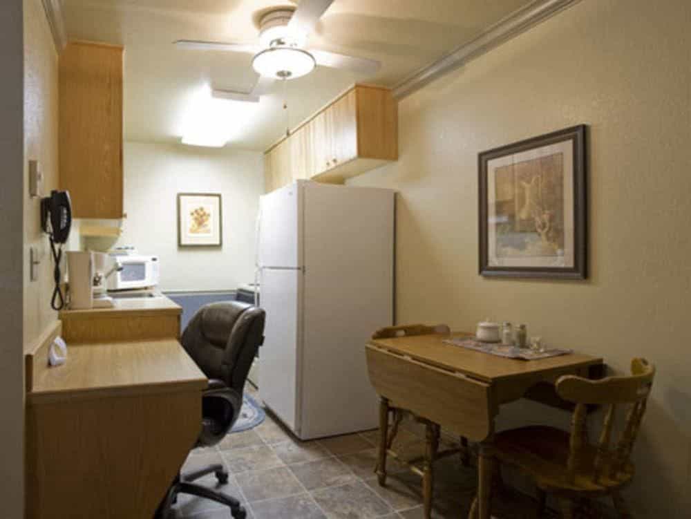Bond Hotel & Extended Stay