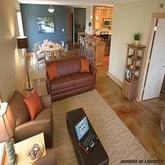 East Bay Suites