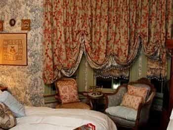 Seven Sisters Inn