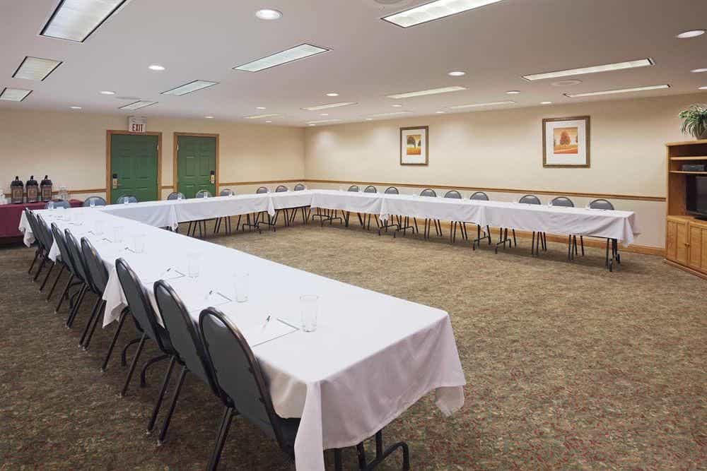 Country Inn & Suites by Carlson Rochester - Henrietta, NY